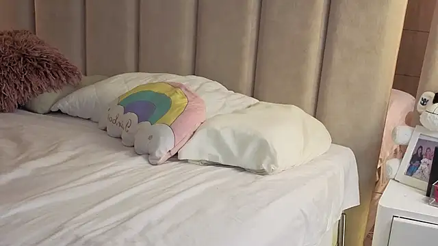 Snapshot of Iamnyxy chatting on 12-03-25, 11:08 Iamnyxy online show from 12-03-25, 11:08