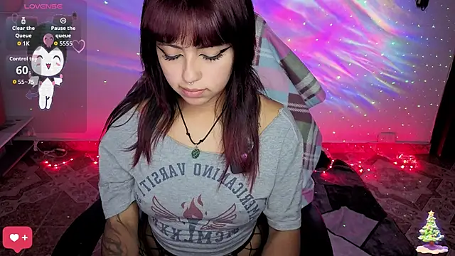 Snapshot of Melody_Ghot chatting on 11-20-25, 01:11 Melody Ghot online show from 11-20-25, 01:11