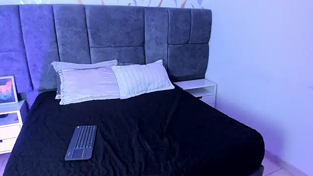 Atenea Velle online show from 05-14-26, 03:35