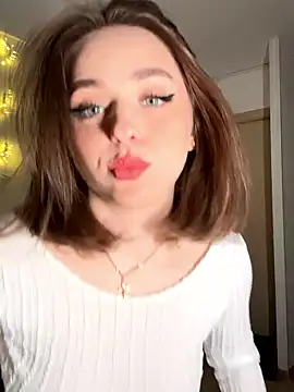 Snapshot of yoyogirlx chatting on 01-17-26, 02:22 yoyogirlx online show from 01-17-26, 02:22