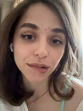 yoyogirlx online show from 05-27-26, 11:40