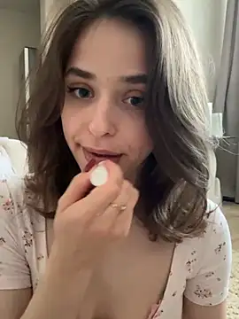 yoyogirlx online show from 05-28-26, 11:18