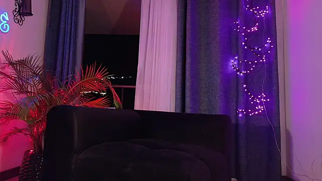 Snapshot of grayce__blossoms chatting on 03-10-26, 01:21 grayce blossoms online show from 03-10-26, 01:21