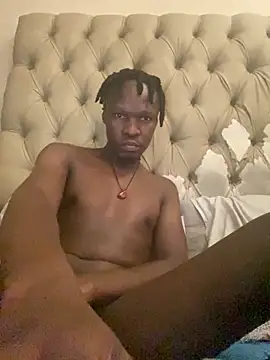 Snapshot of Tyrod30 chatting on 11-19-25, 10:59 Tyrod30 online show from 11-19-25, 10:59