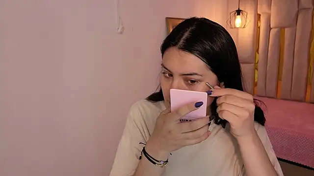 Brandy collinss online show from 04-24-26, 11:23