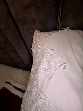 Snapshot of dalou3a22 chatting on 11-22-25, 01:32 dalou3a22 online show from 11-22-25, 01:32