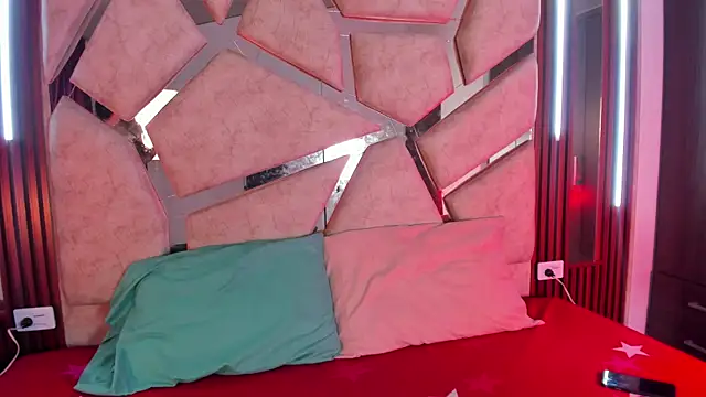 Snapshot of _paula_69 chatting on 07-16-26, 07:20 paula 69 online show from 07-16-26, 07:20