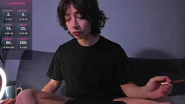 Snapshot of AlanReckless chatting on 12-04-25, 05:39 AlanReckless online show from 12-04-25, 05:39