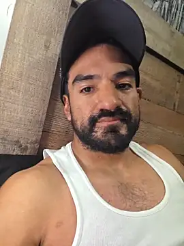 piggylatino online show from 04-15-26, 06:09