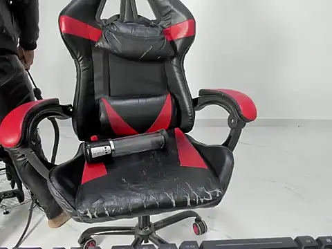 master leather online show from 05-23-26, 12:53