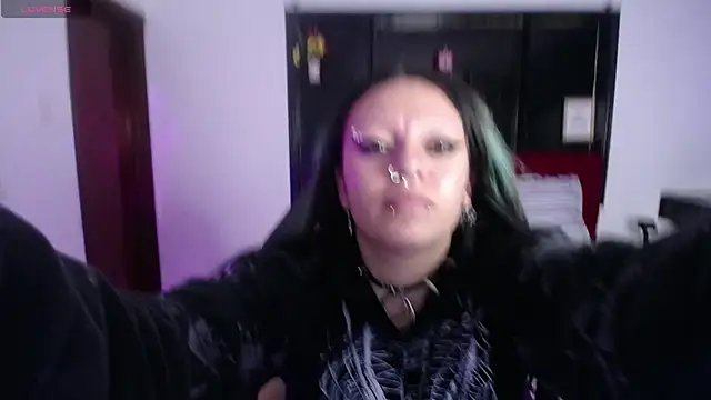 Snapshot of Belladonna_trix chatting on 11-12-25, 06:52 Belladonna trix online show from 11-12-25, 06:52