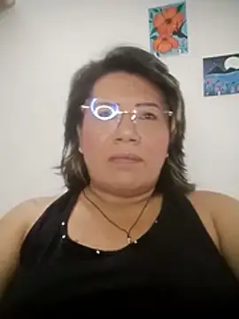 Snapshot of angi_daw chatting on 05-21-26, 02:18 angi daw online show from 05-21-26, 02:18