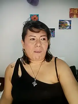 Snapshot of angi_daw chatting on 06-05-26, 03:46 angi daw online show from 06-05-26, 03:46