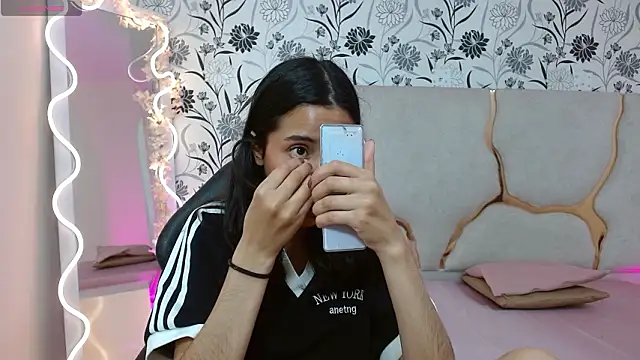 Joselyn tay online show from 03-12-26, 02:23