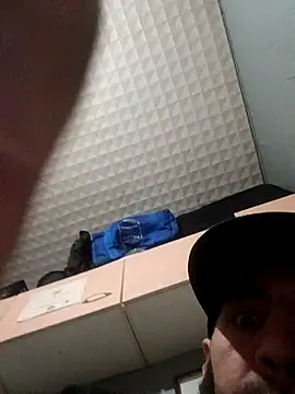 hotguy71000 online show from 11-28-25, 03:36