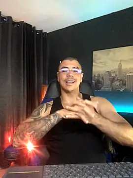 Snapshot of Zed_ferrer chatting on 12-02-25, 10:38 Zed ferrer online show from 12-02-25, 10:38