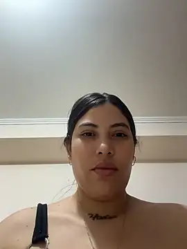 Snapshot of Anna_Bitch_Disgusting chatting on 06-10-26, 03:07 Anna Bitch Disgusting online show from 06-10-26, 03:07