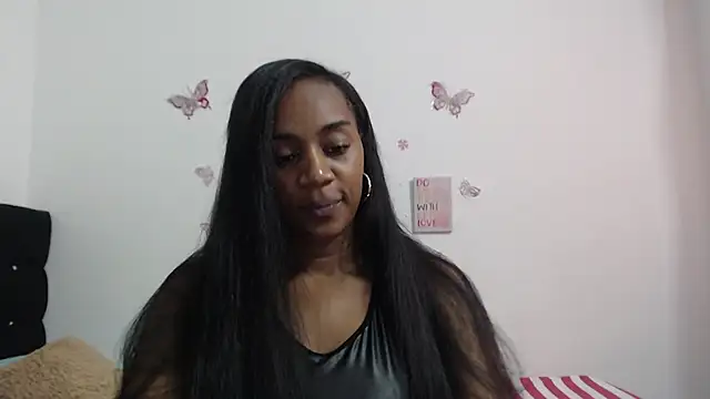 Snapshot of AishaOwens chatting on 11-21-25, 07:12 AishaOwens online show from 11-21-25, 07:12