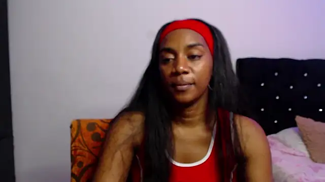 Snapshot of AishaOwens chatting on 12-01-25, 08:03 AishaOwens online show from 12-01-25, 08:03