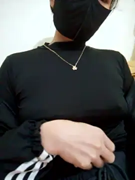 Niss8386 online show from 11-28-25, 01:47