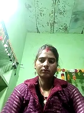 Snapshot of Nelug chatting on 11-17-25, 07:08 Nelug online show from 11-17-25, 07:08