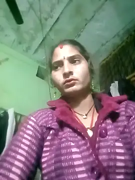 Snapshot of Nelug chatting on 12-02-25, 09:54 Nelug online show from 12-02-25, 09:54