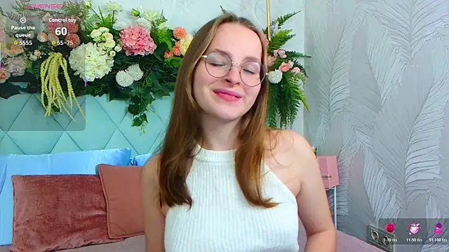 Snapshot of MadisonSmitt chatting on 11-30-25, 05:11 MadisonSmitt online show from 11-30-25, 05:11