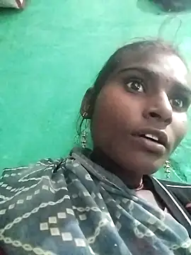 Snapshot of Big_Lovexx chatting on 11-19-25, 09:20 Big Lovexx online show from 11-19-25, 09:20