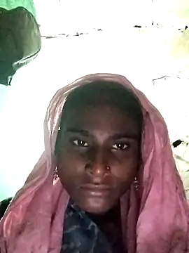 Snapshot of Big_Lovexx chatting on 11-19-25, 09:26 Big Lovexx online show from 11-19-25, 09:26