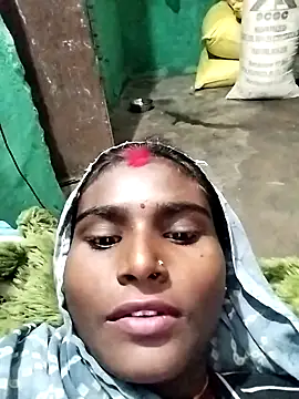 Snapshot of Big_Lovexx chatting on 11-21-25, 03:44 Big Lovexx online show from 11-21-25, 03:44