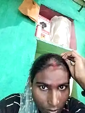 Snapshot of Big_Lovexx chatting on 11-22-25, 05:50 Big Lovexx online show from 11-22-25, 05:50