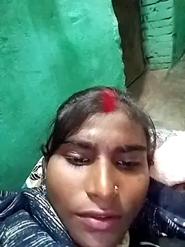 Snapshot of Big_Lovexx chatting on 11-27-25, 06:21 Big Lovexx online show from 11-27-25, 06:21