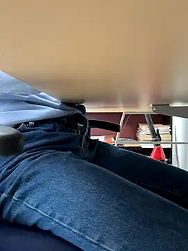 Snapshot of Dihotbi chatting on 11-20-25, 08:30 Dihotbi online show from 11-20-25, 08:30