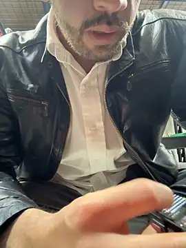 Snapshot of Dihotbi chatting on 12-17-25, 12:27 Dihotbi online show from 12-17-25, 12:27