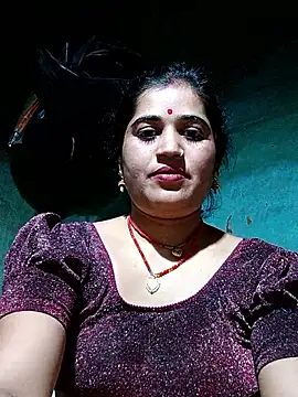 Snapshot of Hot_kamla chatting on 04-24-26, 10:18 Hot kamla online show from 04-24-26, 10:18