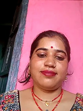 Snapshot of Hot_kamla chatting on 04-25-26, 11:46 Hot kamla online show from 04-25-26, 11:46