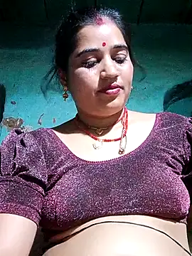 Snapshot of Hot_kamla chatting on 04-26-26, 05:21 Hot kamla online show from 04-26-26, 05:21