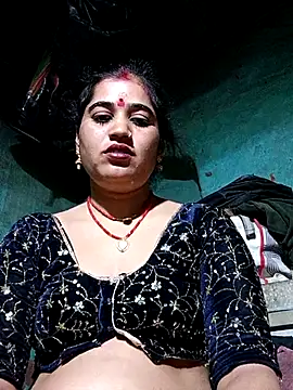 Snapshot of Hot_kamla chatting on 04-29-26, 11:22 Hot kamla online show from 04-29-26, 11:22