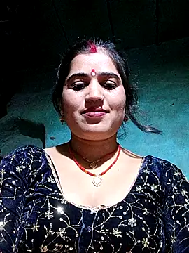 Snapshot of Hot_kamla chatting on 05-02-26, 03:39 Hot kamla online show from 05-02-26, 03:39