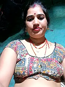 Snapshot of Hot_kamla chatting on 05-13-26, 11:22 Hot kamla online show from 05-13-26, 11:22