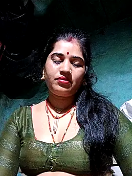 Snapshot of Hot_kamla chatting on 05-14-26, 11:33 Hot kamla online show from 05-14-26, 11:33