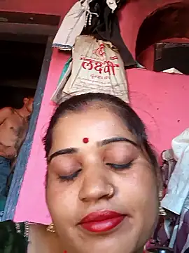 Snapshot of Hot_kamla chatting on 05-25-26, 07:58 Hot kamla online show from 05-25-26, 07:58