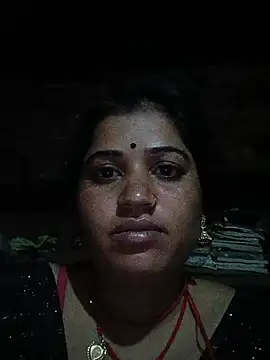 Snapshot of Hot_kamla chatting on 05-30-26, 10:18 Hot kamla online show from 05-30-26, 10:18