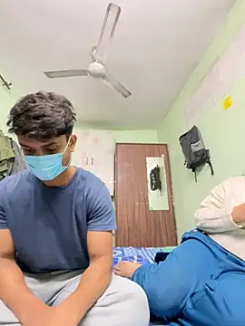 Snapshot of Cute_hotzara chatting on 11-18-25, 04:39 Cute hotzara online show from 11-18-25, 04:39