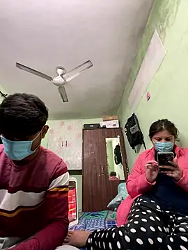 Snapshot of Cute_hotzara chatting on 01-12-26, 05:01 Cute hotzara online show from 01-12-26, 05:01