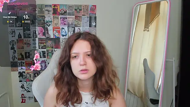 Snapshot of Anora_Miller chatting on 11-29-25, 08:06 Anora Miller online show from 11-29-25, 08:06