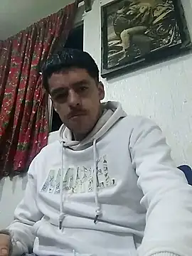 Snapshot of Junior_47 chatting on 11-25-25, 05:18 Junior 47 online show from 11-25-25, 05:18