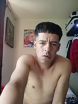 Snapshot of Junior_47 chatting on 07-18-26, 04:33 Junior 47 online show from 07-18-26, 04:33