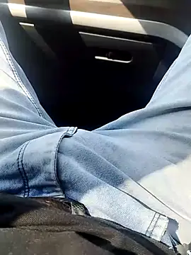 Snapshot of yourcharm4593 chatting on 11-15-25, 05:16 yourcharm4593 online show from 11-15-25, 05:16