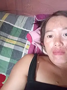 Snapshot of Lyly_sexyy chatting on 11-24-25, 05:29 Lyly sexyy online show from 11-24-25, 05:29